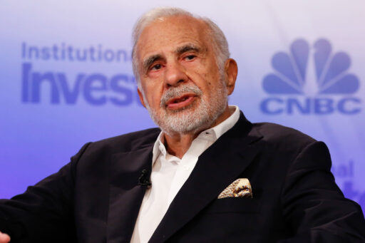 Carl Icahn speaking at a conference.